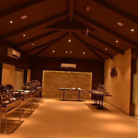 Laxmi Film City Resort Vadodara Eksteriør bilde
